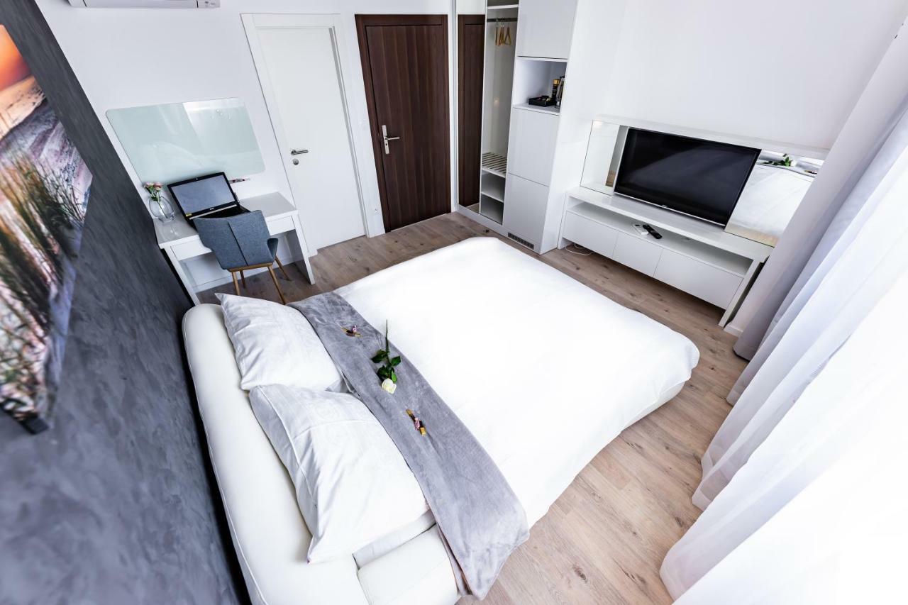 More Than Accommodation Братислава Екстер'єр фото