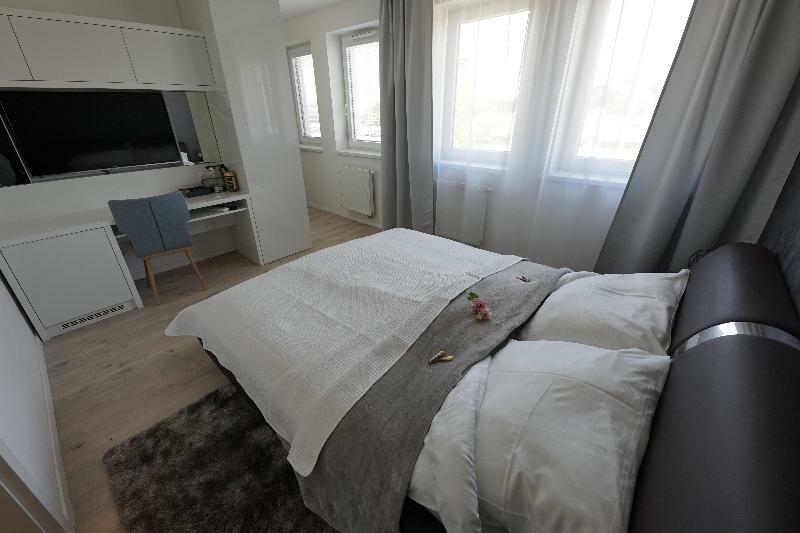 More Than Accommodation Братислава Екстер'єр фото